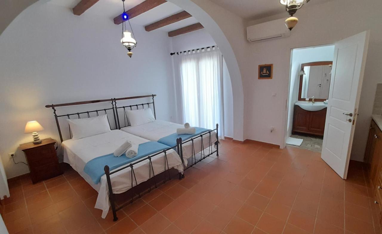 Villa Almyra Aegina Exterior photo